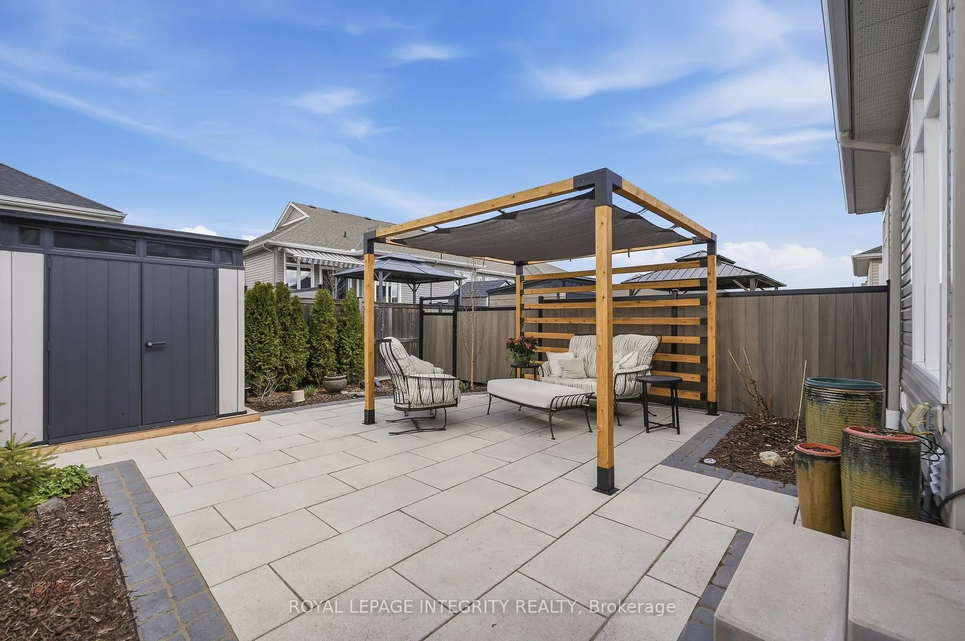 Photo 34 of 834 Tewin Circle, Ottawa, Camelot — HOMEH