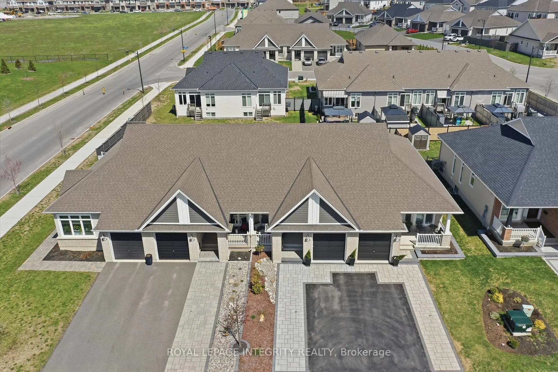 Photo 38 of 834 Tewin Circle, Ottawa, Camelot — HOMEH