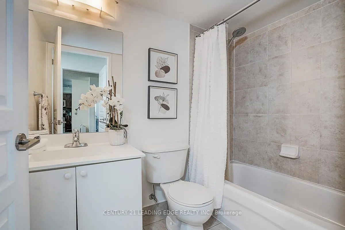 Photo 13 of Unit 202, 75 South Town Centre Boulevard, Markham, Unionville — HOMEH