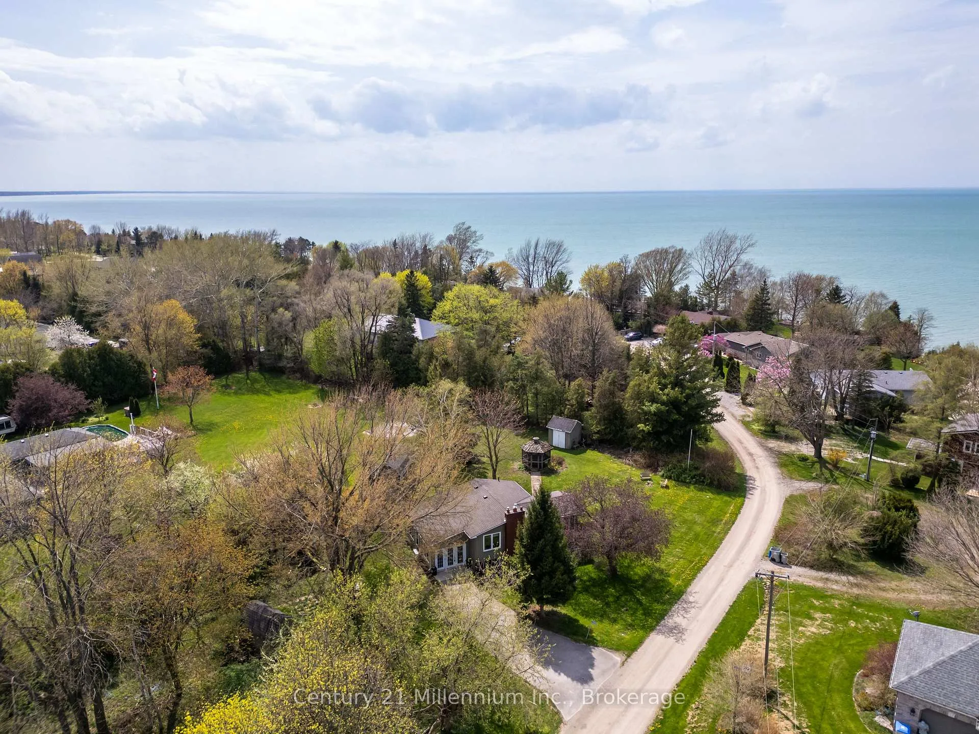 Photo 2 of 72234 Lakeshore Drive, Bluewater, Hay — HOMEH