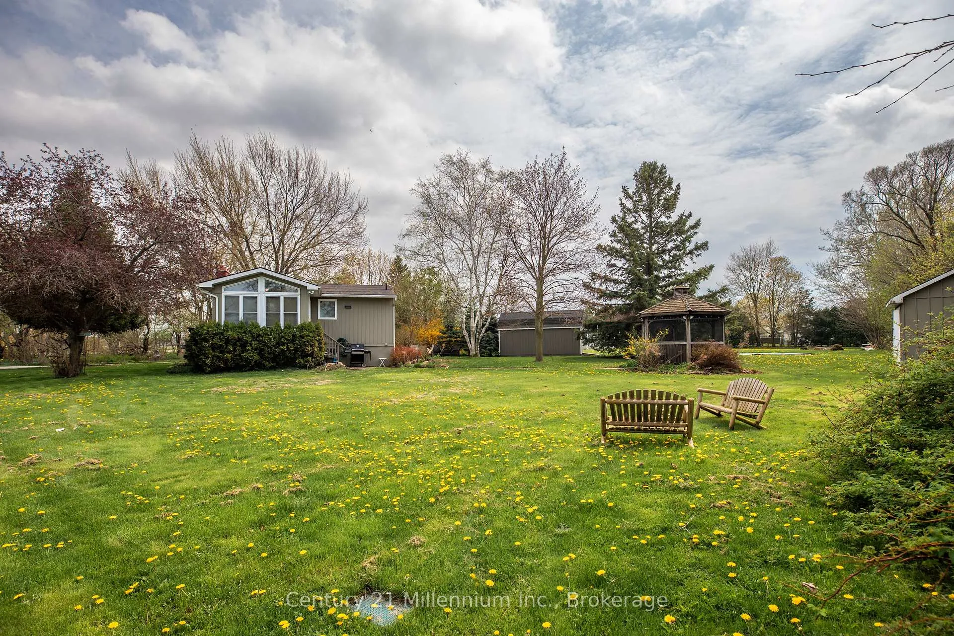 Photo 5 of 72234 Lakeshore Drive, Bluewater, Hay — HOMEH