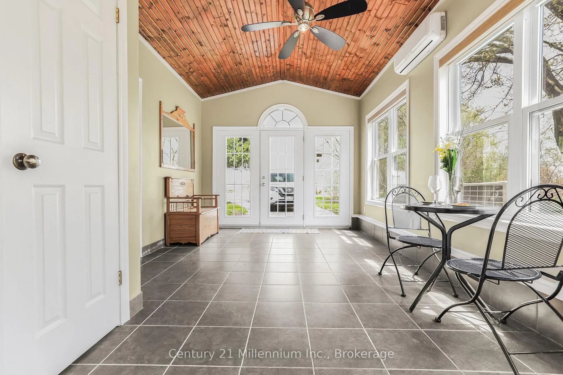 Photo 6 of 72234 Lakeshore Drive, Bluewater, Hay — HOMEH
