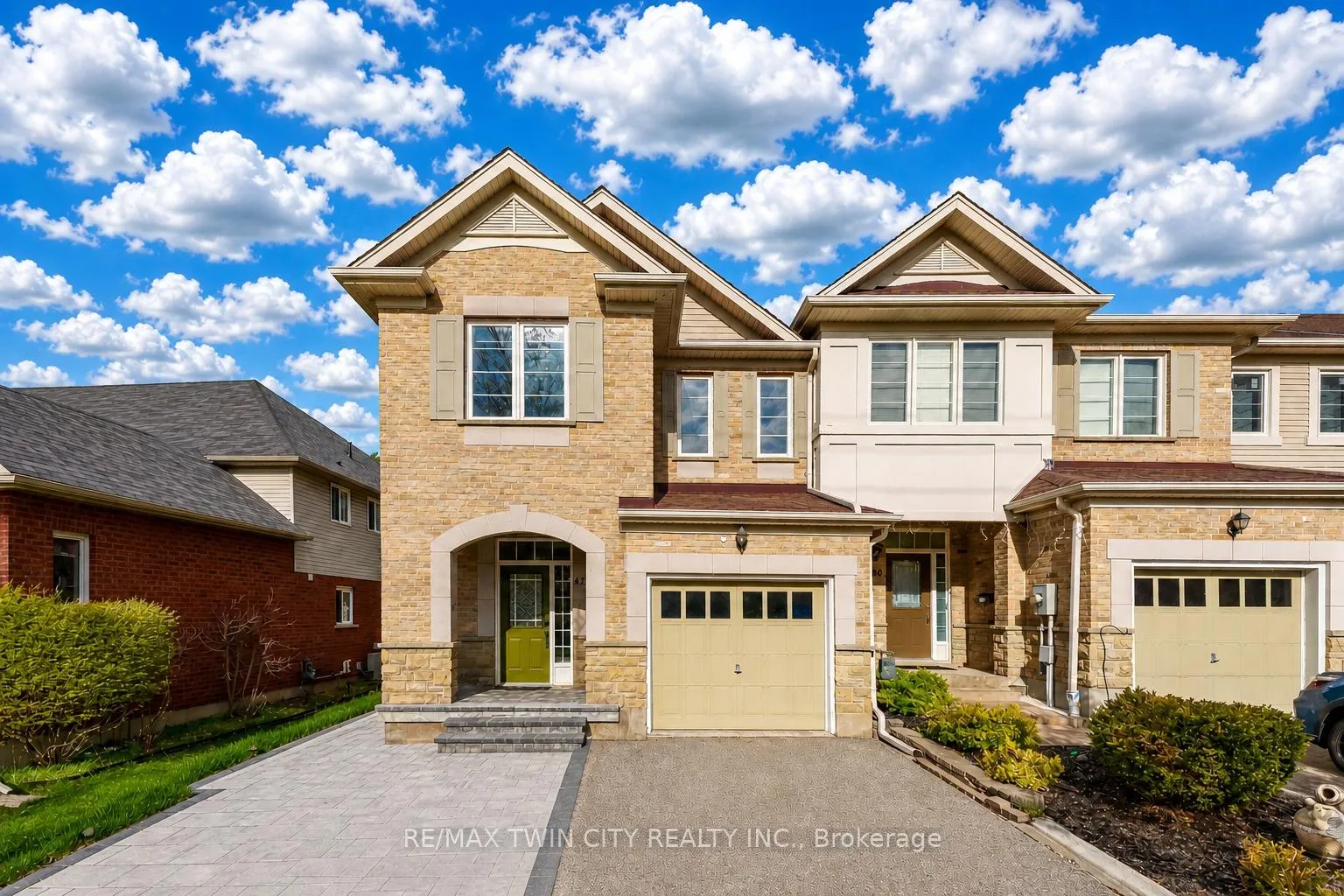 Photo 1 of 42 Doon Mills Drive, Kitchener, Doon South — HOMEH