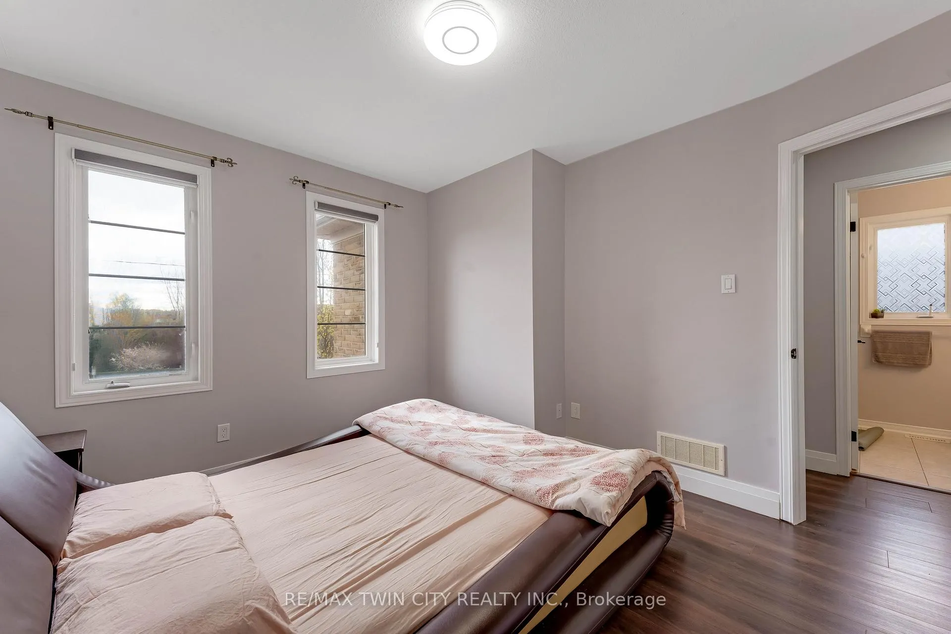 Photo 22 of 42 Doon Mills Drive, Kitchener, Doon South — HOMEH