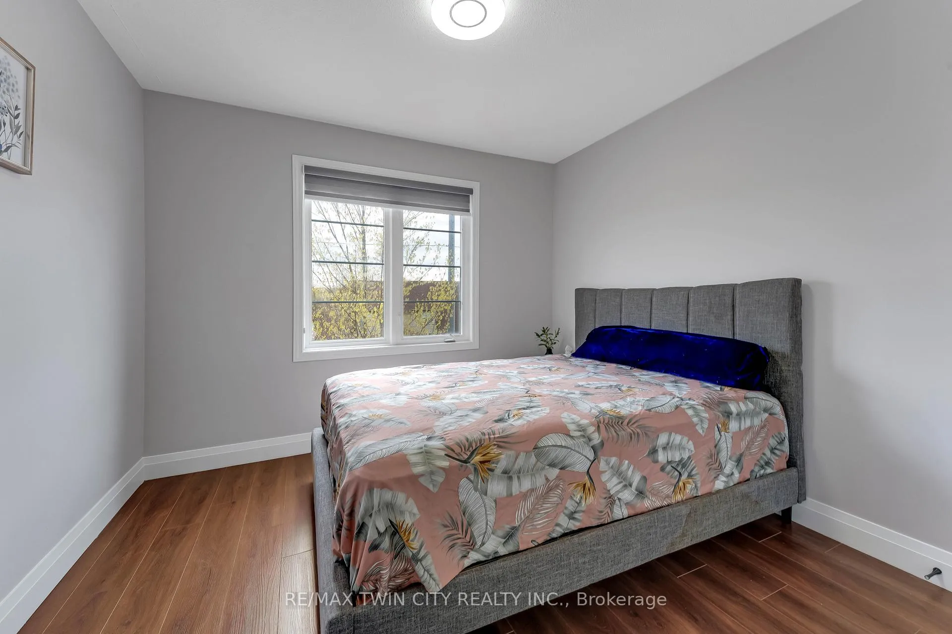 Photo 24 of 42 Doon Mills Drive, Kitchener, Doon South — HOMEH