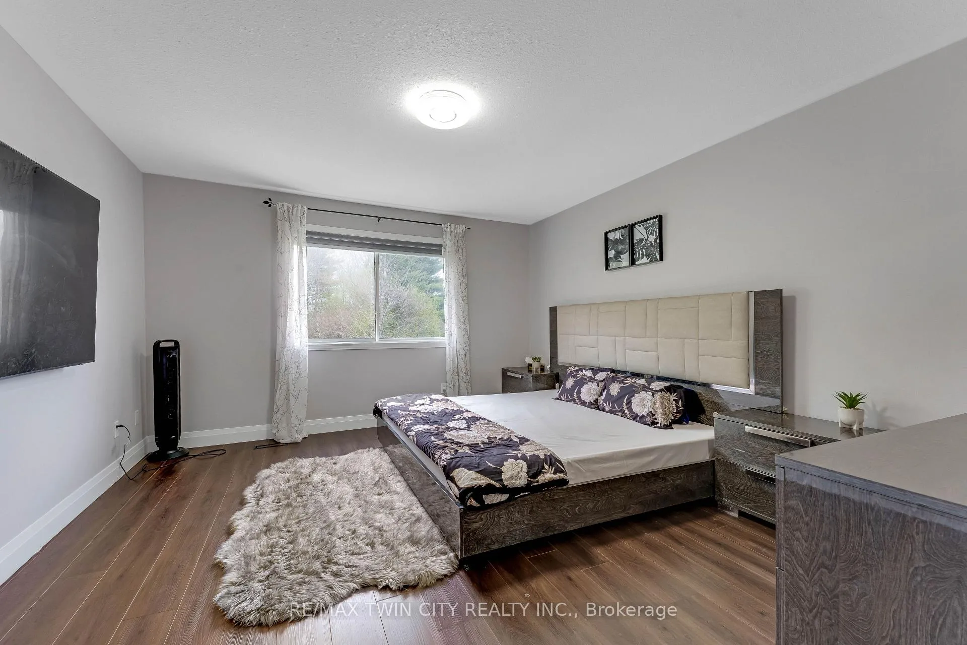 Photo 35 of 42 Doon Mills Drive, Kitchener, Doon South — HOMEH