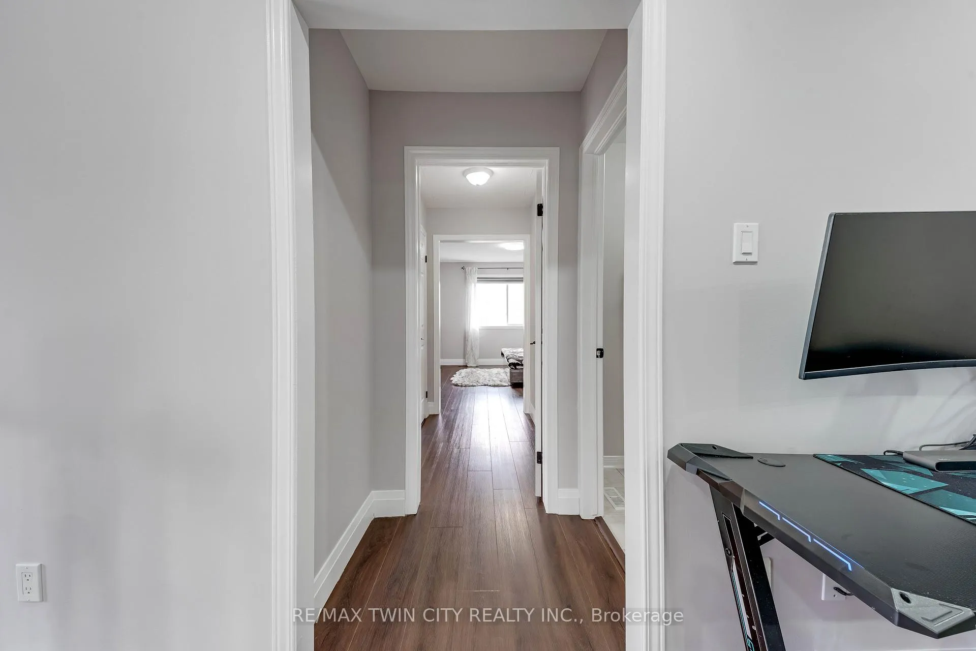 Photo 37 of 42 Doon Mills Drive, Kitchener, Doon South — HOMEH