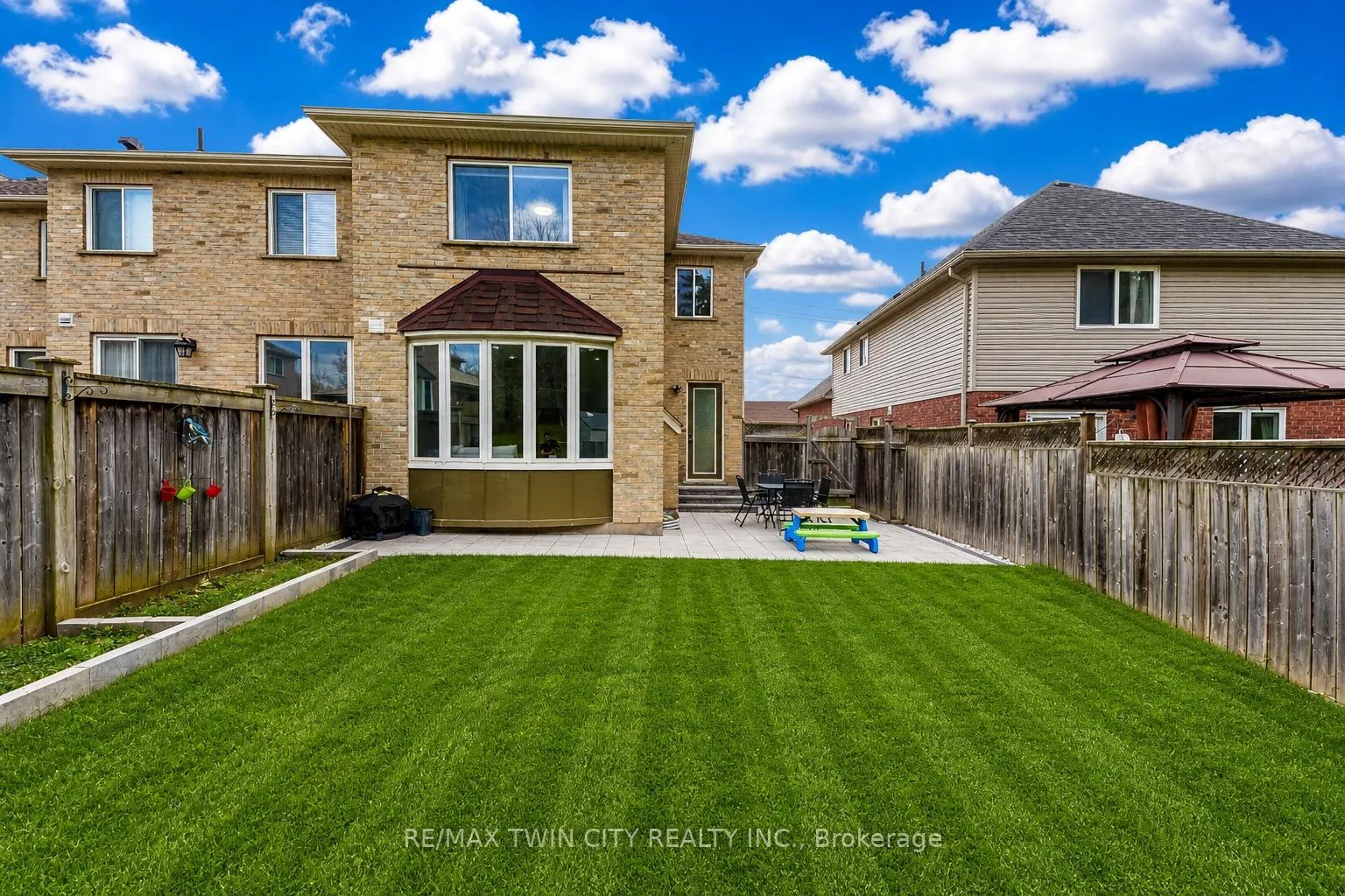 Photo 41 of 42 Doon Mills Drive, Kitchener, Doon South — HOMEH