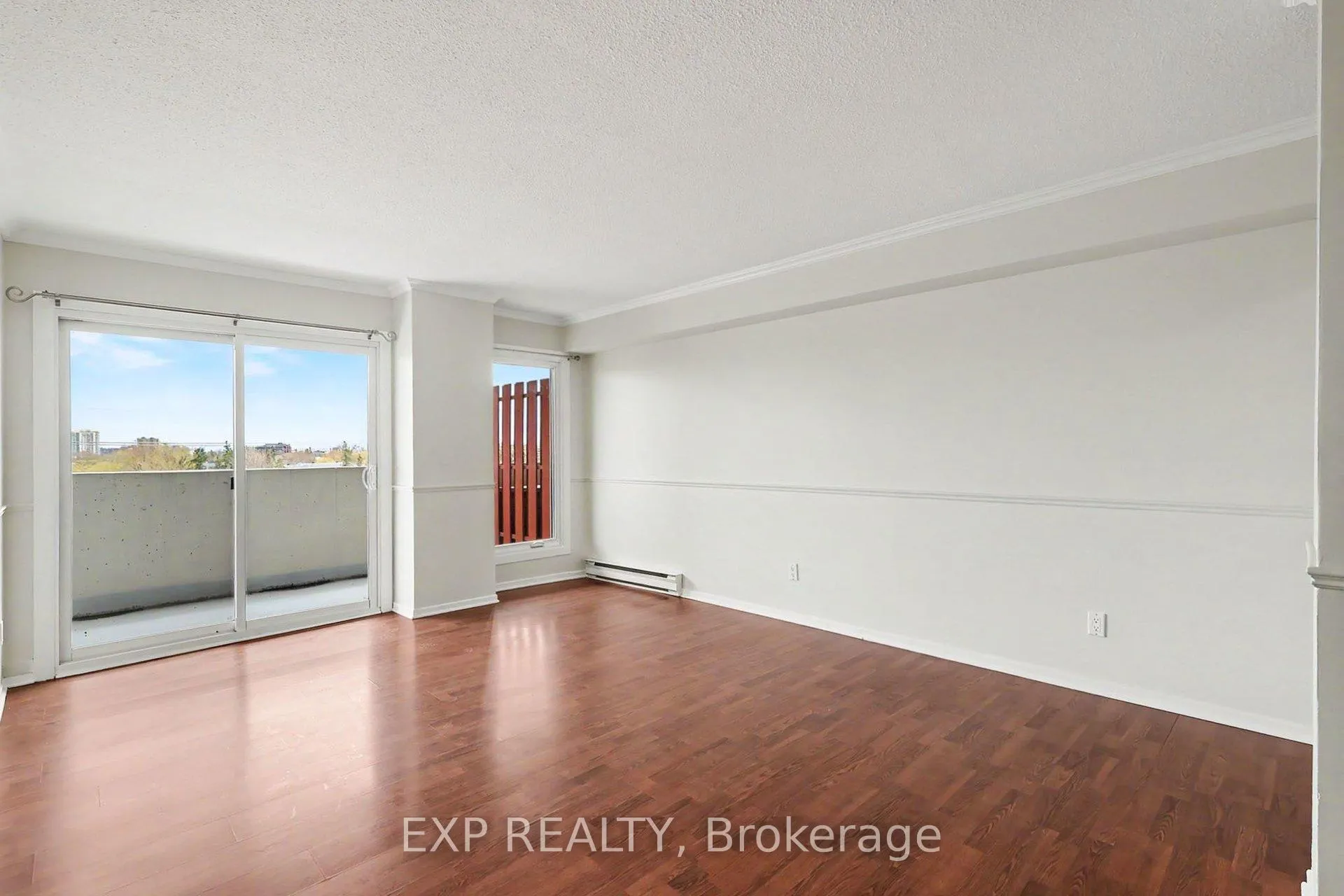 Photo 3 of Unit 509, 158C McArthur Avenue, Ottawa, Vanier — HOMEH