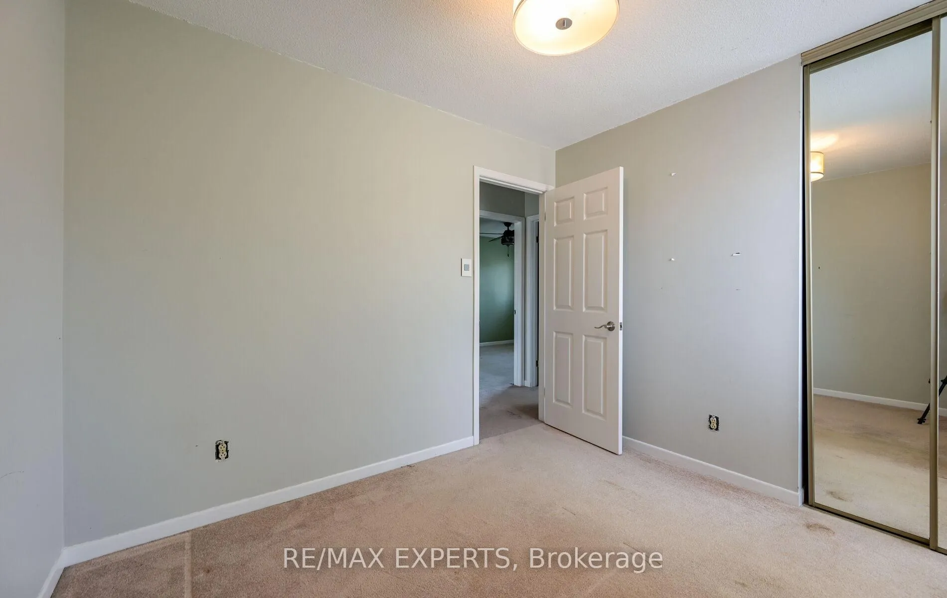 Photo 15 of 13 Oriole Court, Barrie, Cundles East — HOMEH