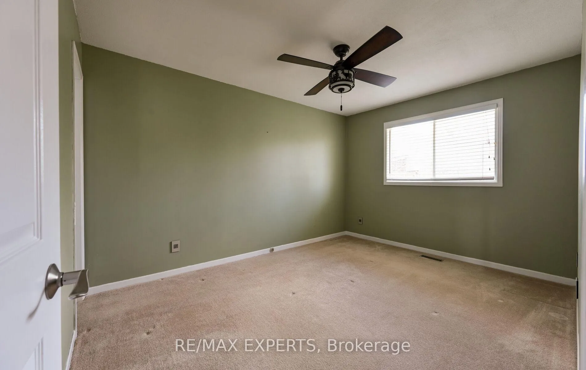 Photo 19 of 13 Oriole Court, Barrie, Cundles East — HOMEH