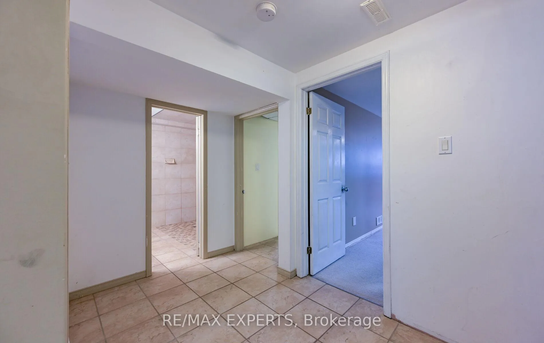 Photo 36 of 13 Oriole Court, Barrie, Cundles East — HOMEH