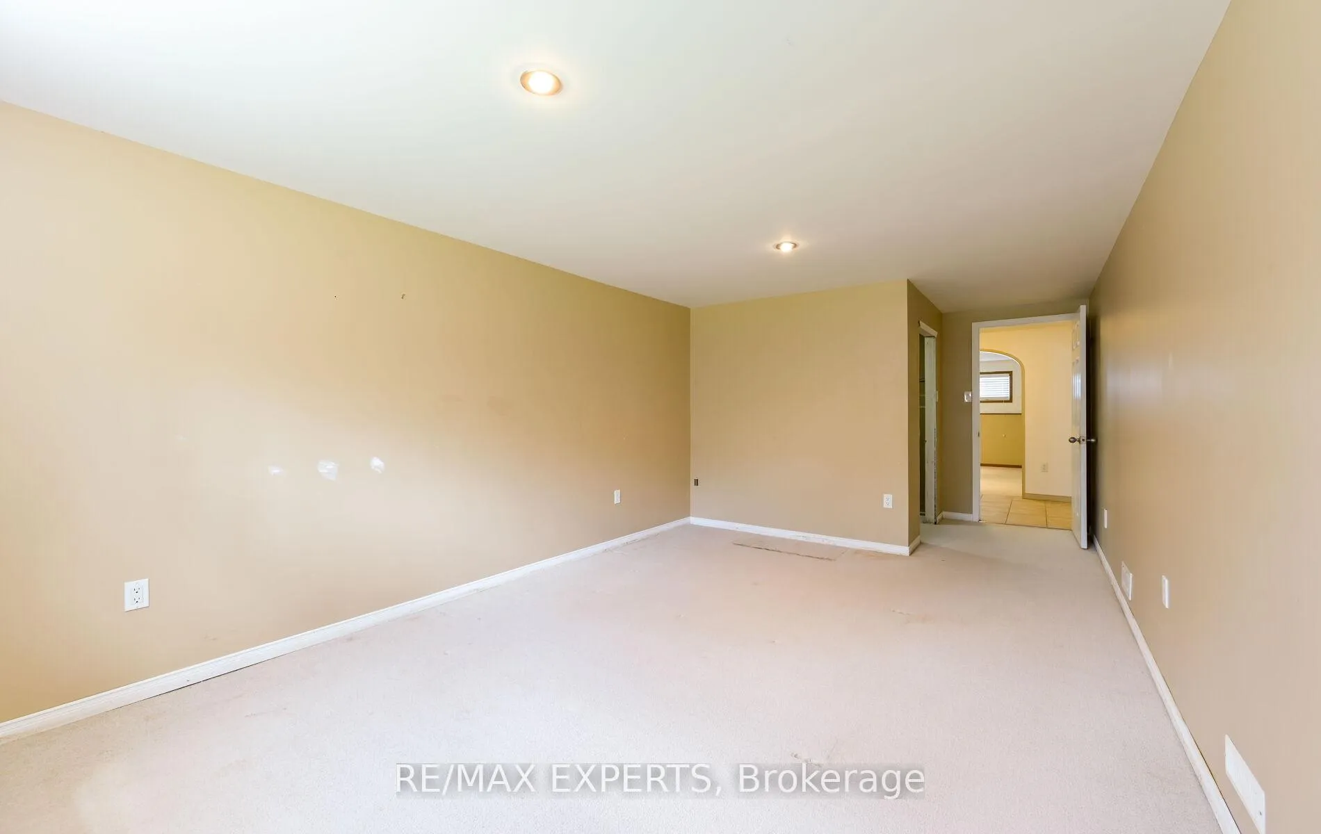 Photo 38 of 13 Oriole Court, Barrie, Cundles East — HOMEH