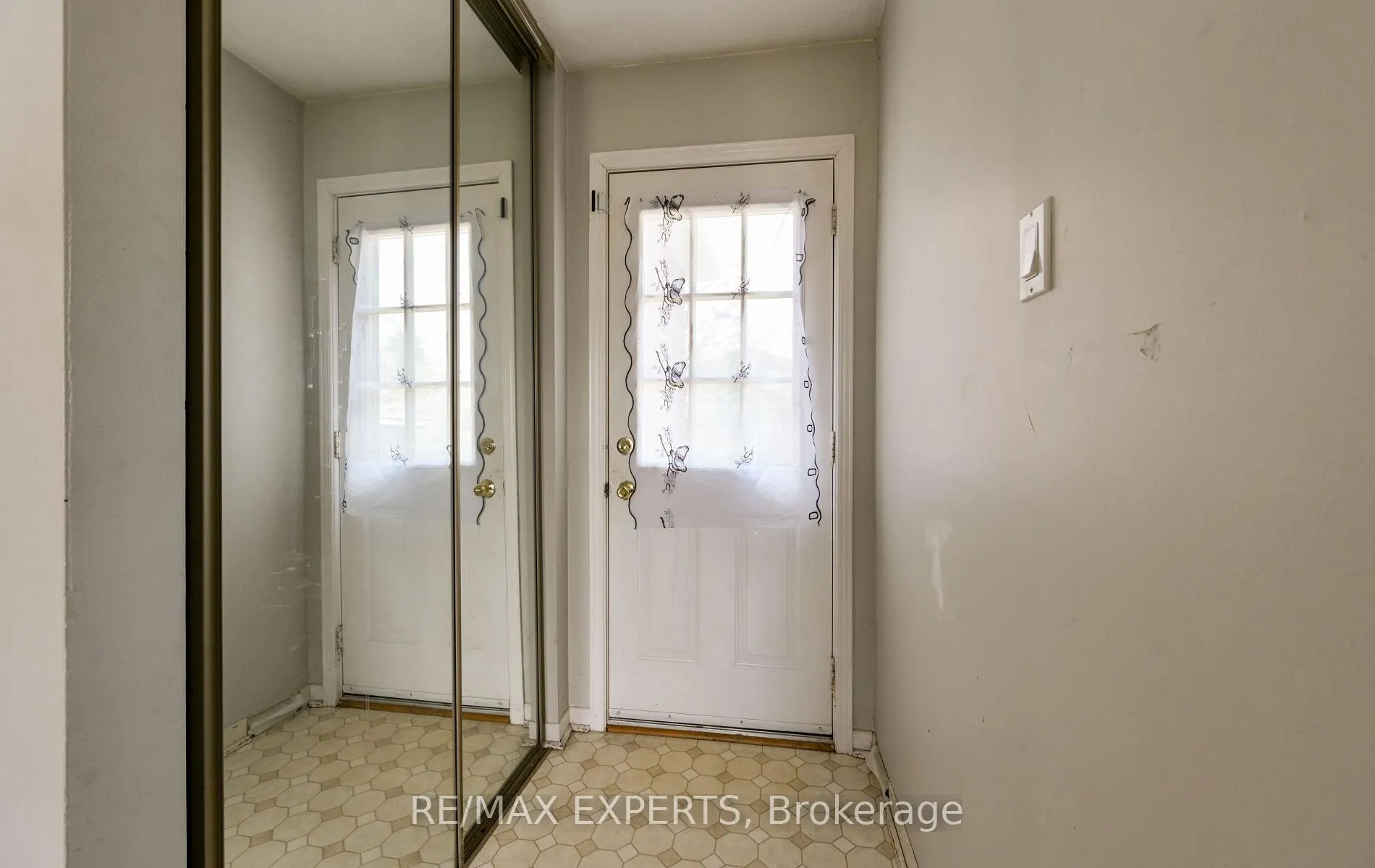 Photo 45 of 13 Oriole Court, Barrie, Cundles East — HOMEH