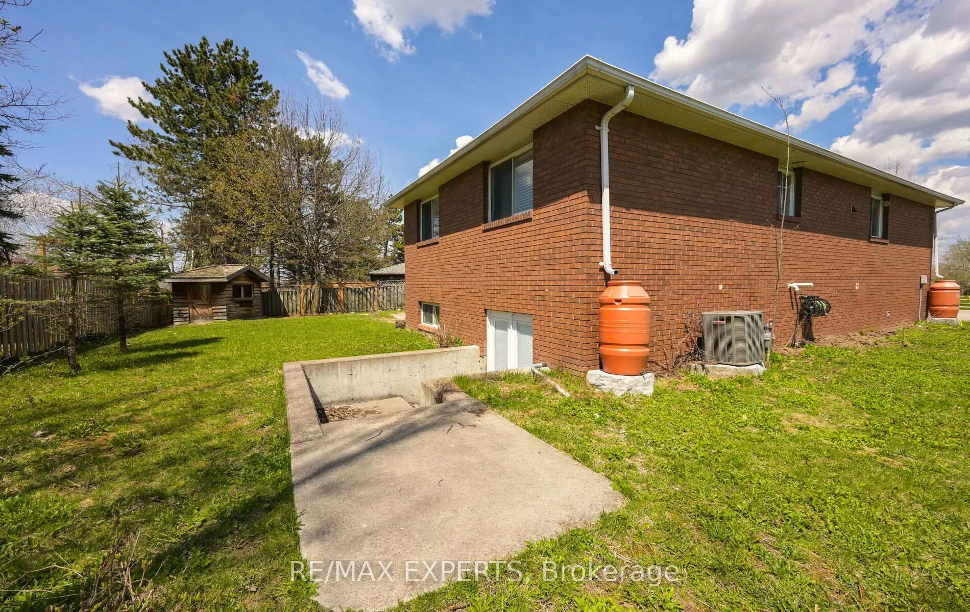 Photo 47 of 13 Oriole Court, Barrie, Cundles East — HOMEH
