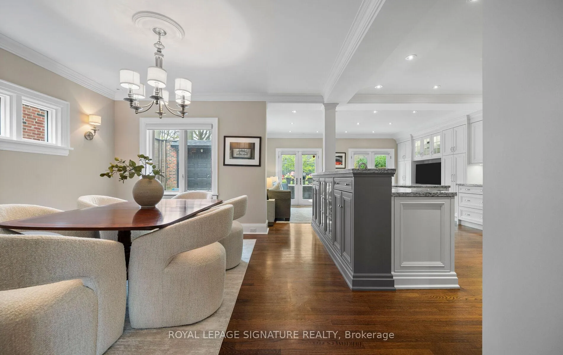 Photo 4 of 86 Hudson Drive, Toronto, Rosedale-Moore Park — HOMEH