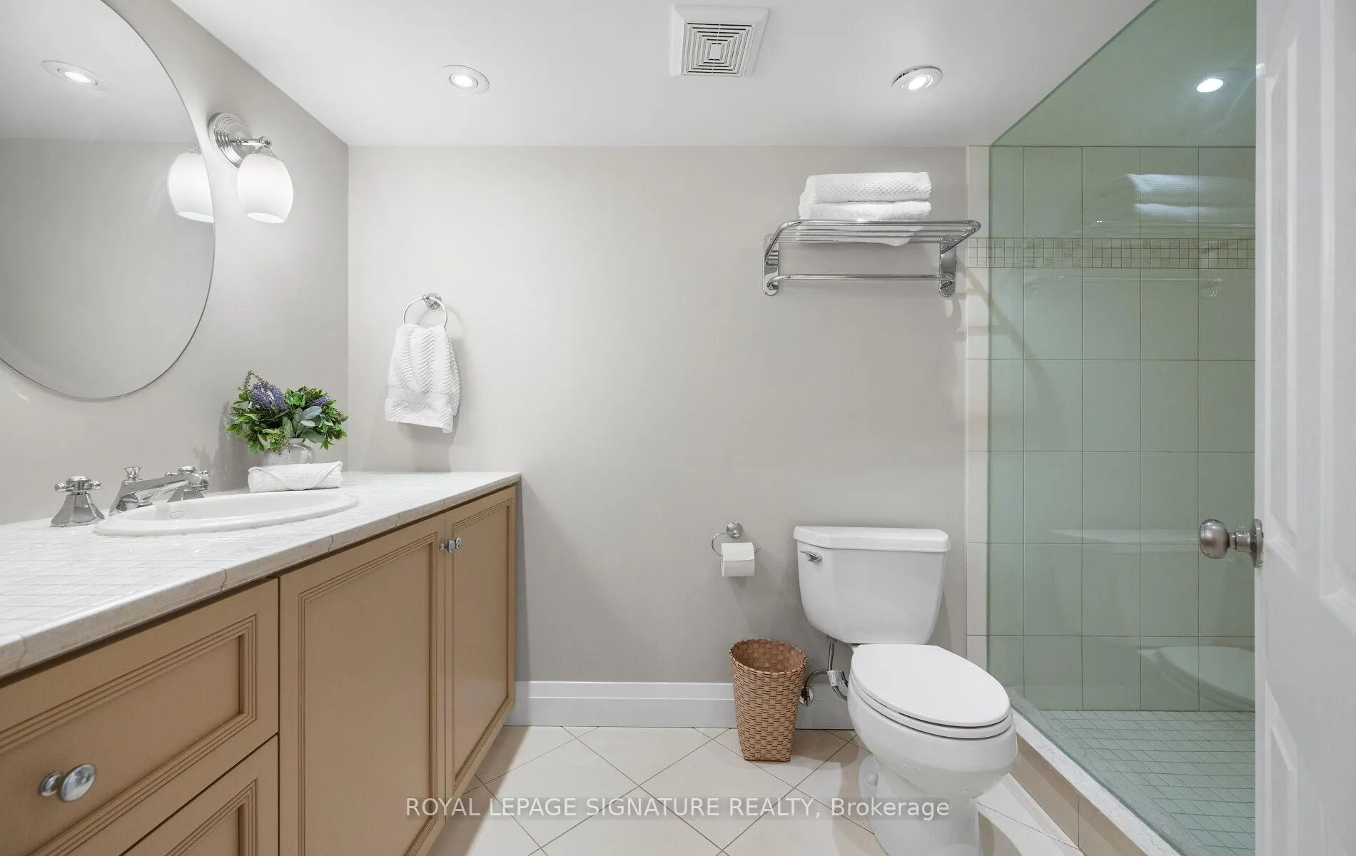 Photo 39 of 86 Hudson Drive, Toronto, Rosedale-Moore Park — HOMEH