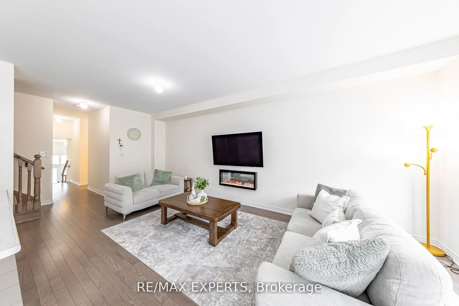 Photo 12 of 90 Singhampton Road, Vaughan, Kleinburg — HOMEH