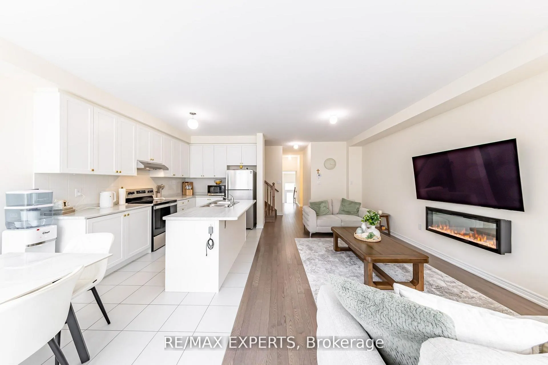 Photo 13 of 90 Singhampton Road, Vaughan, Kleinburg — HOMEH