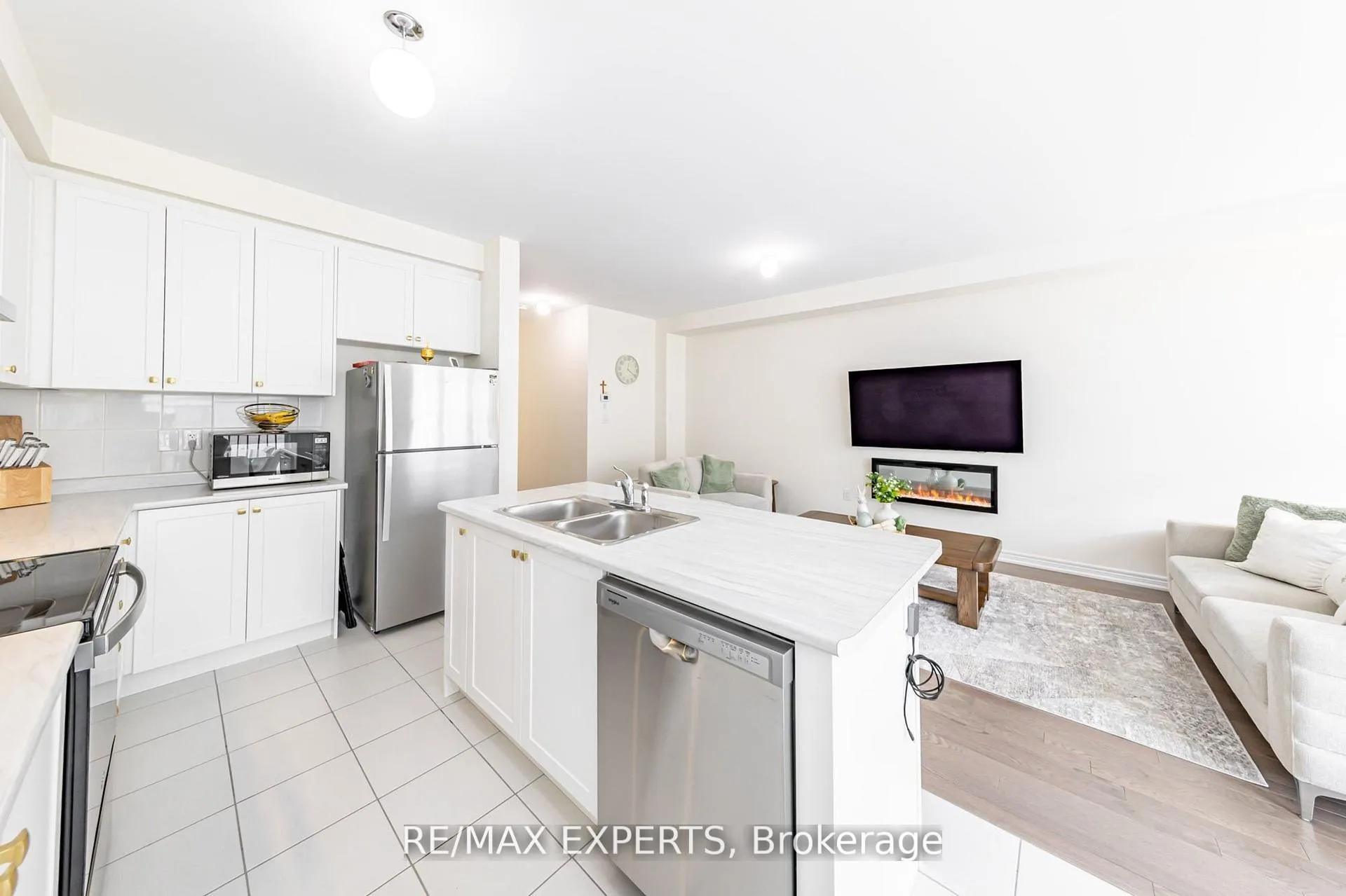 Photo 17 of 90 Singhampton Road, Vaughan, Kleinburg — HOMEH