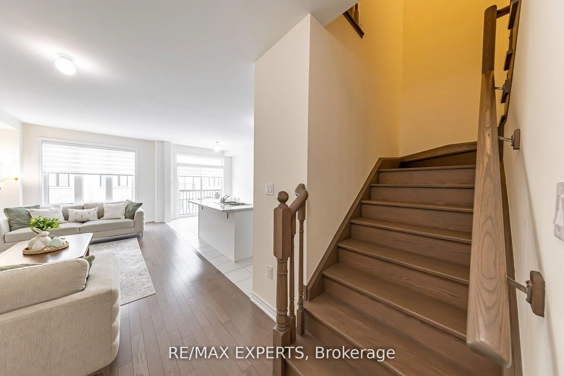 Photo 23 of 90 Singhampton Road, Vaughan, Kleinburg — HOMEH