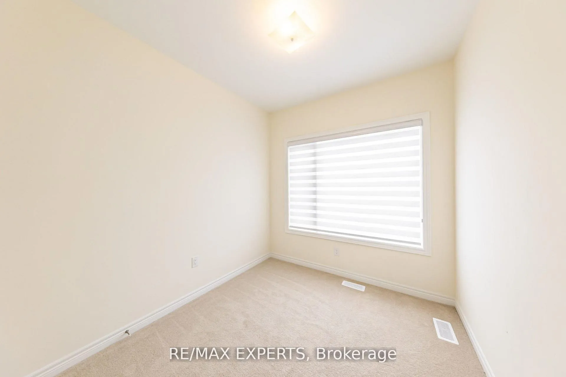 Photo 26 of 90 Singhampton Road, Vaughan, Kleinburg — HOMEH