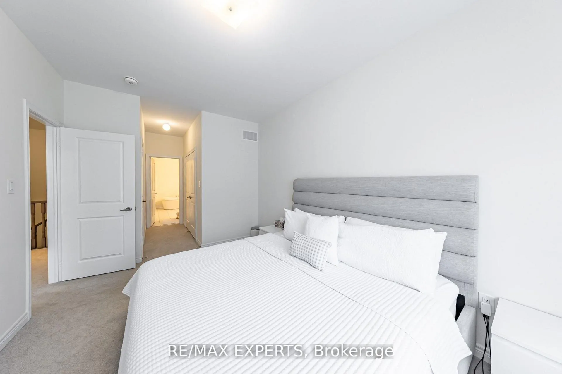 Photo 36 of 90 Singhampton Road, Vaughan, Kleinburg — HOMEH