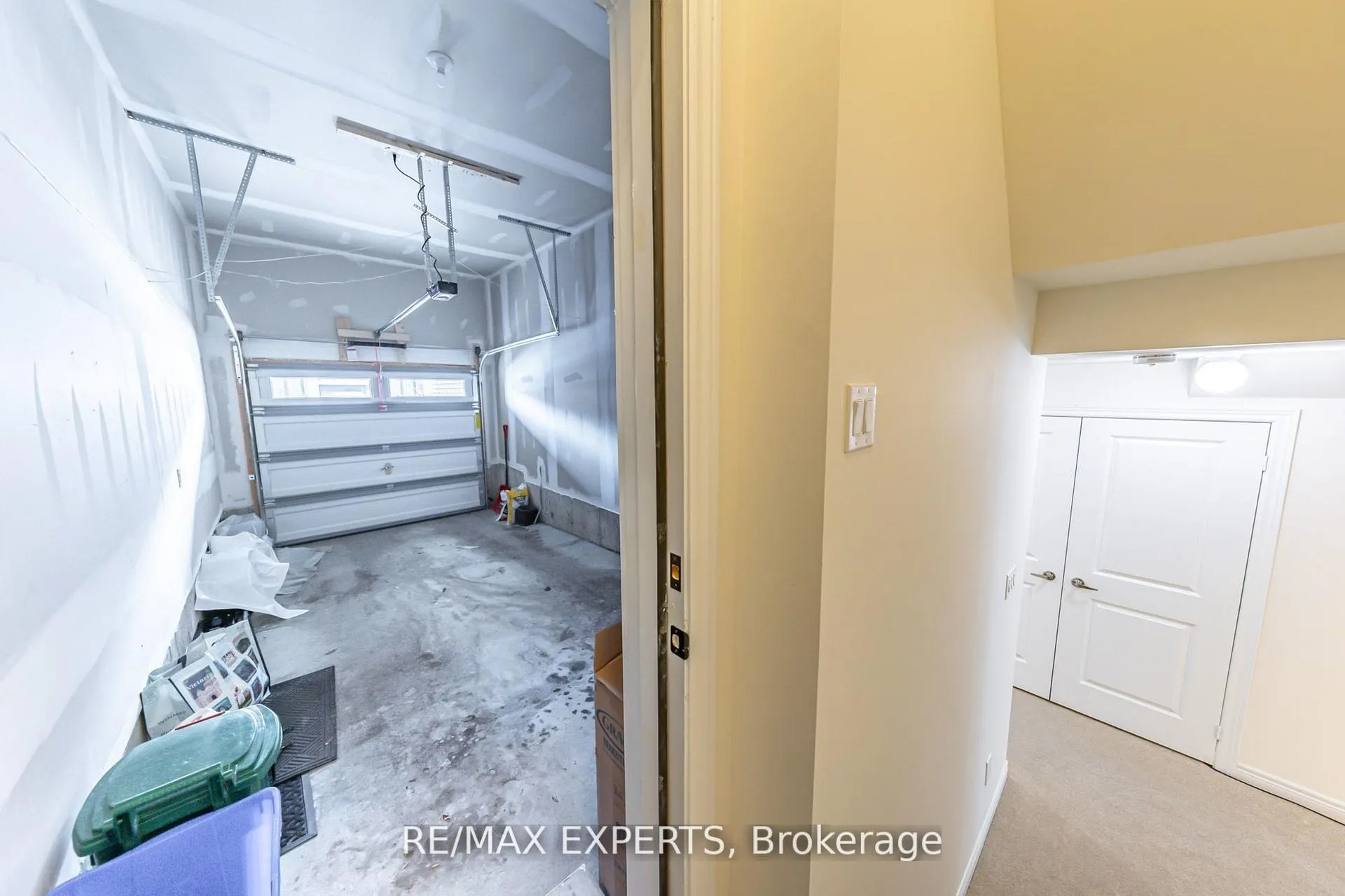 Photo 49 of 90 Singhampton Road, Vaughan, Kleinburg — HOMEH