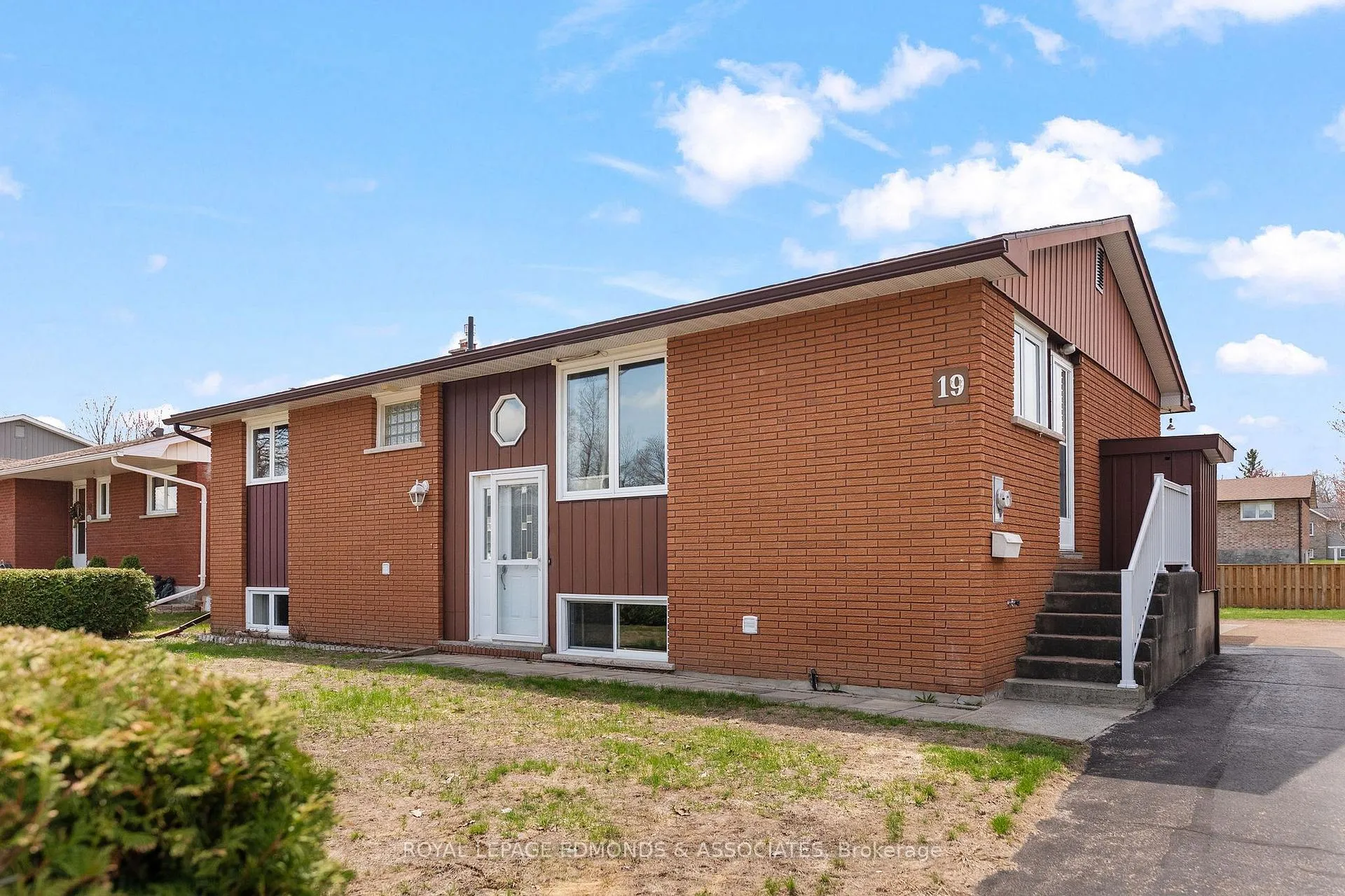 Photo 1 of 19 Algonquin Street, Petawawa — HOMEH
