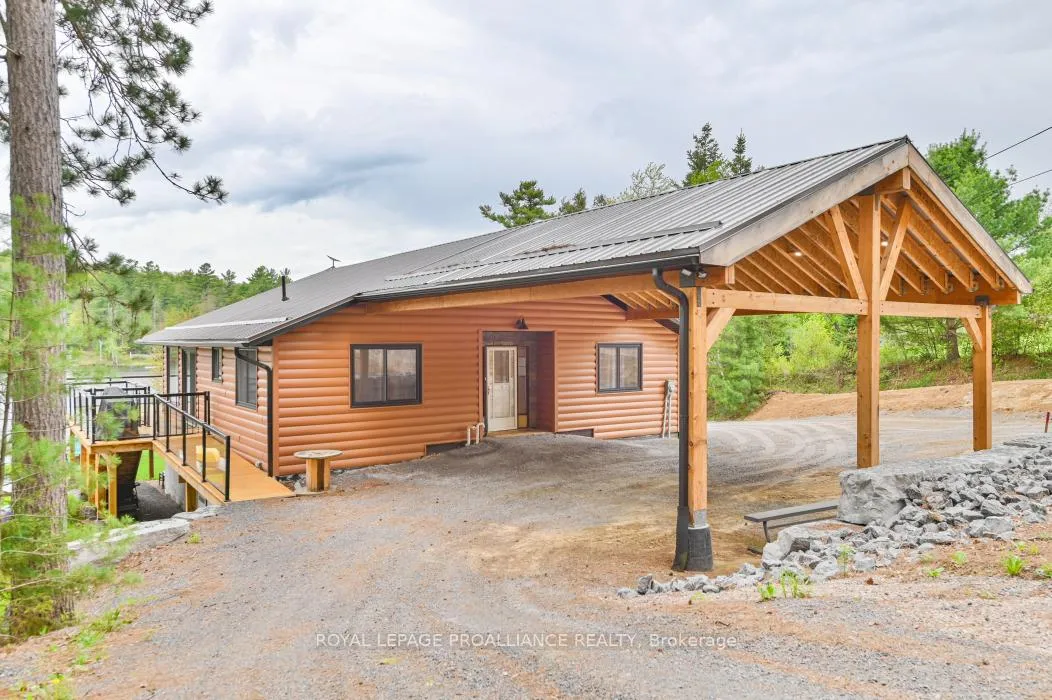 Photo 2 of 168 Addington Road 5, Addington Highlands — HOMEH