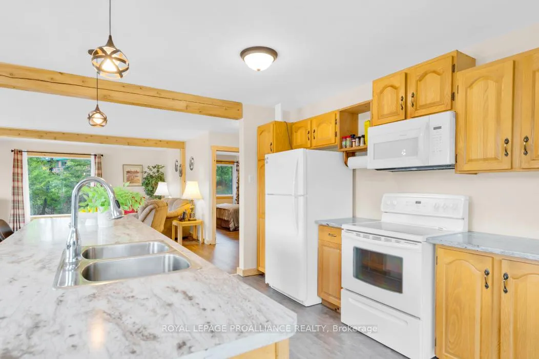 Photo 3 of 168 Addington Road 5, Addington Highlands — HOMEH