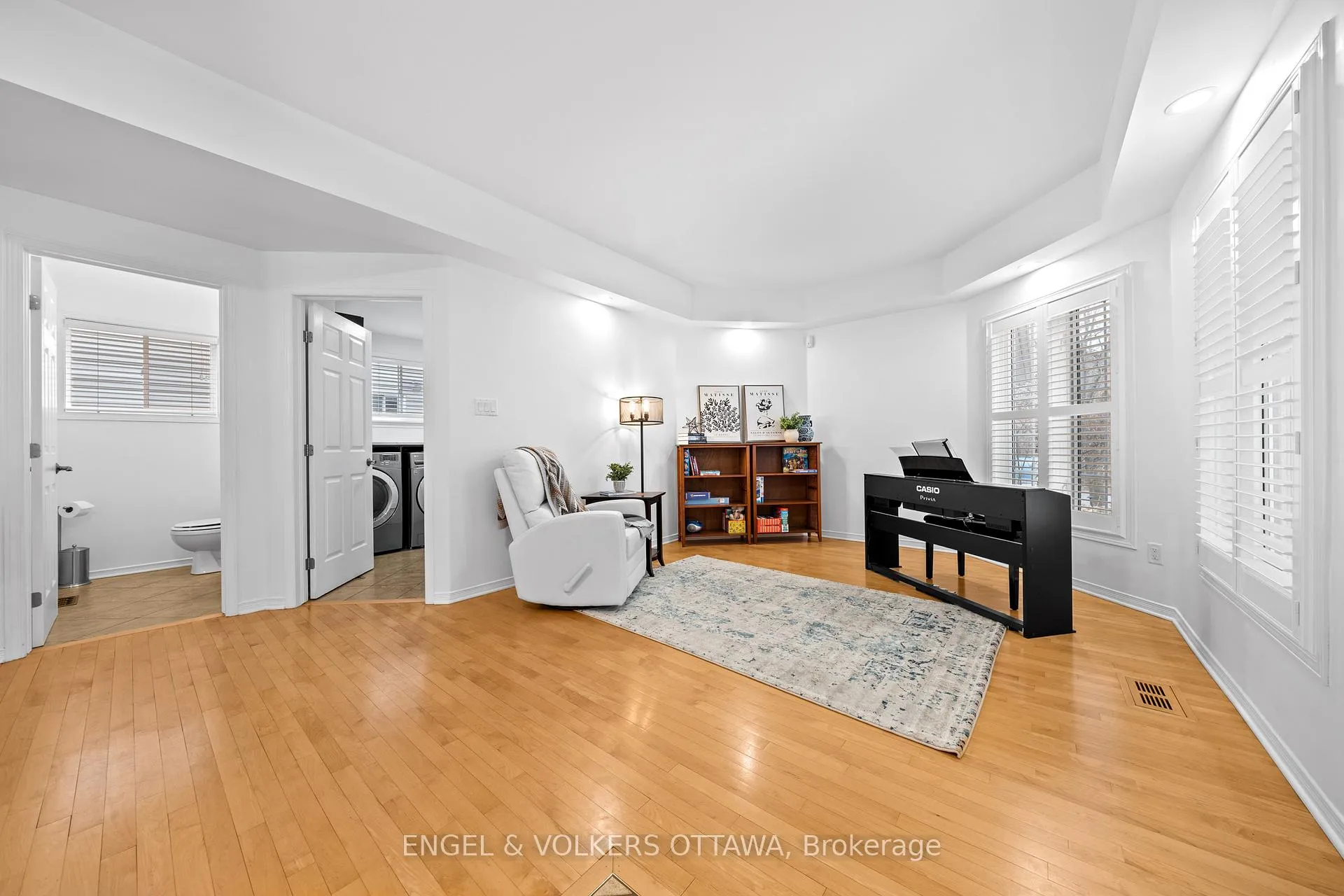 Photo 5 of 57 Newcastle Avenue, Ottawa, Kanata - Morgan's Grant/South March — HOMEH