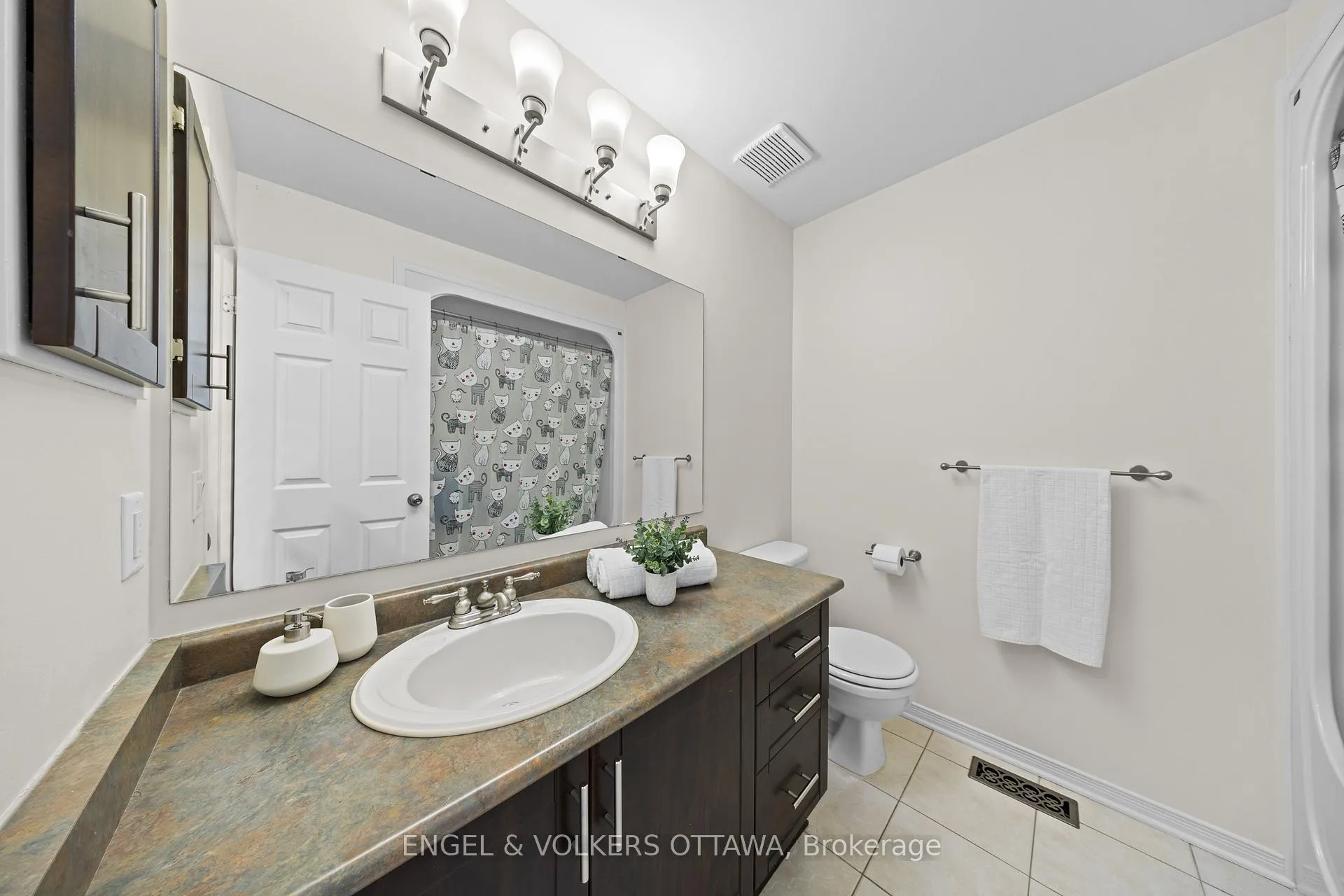 Photo 30 of 57 Newcastle Avenue, Ottawa, Kanata - Morgan's Grant/South March — HOMEH