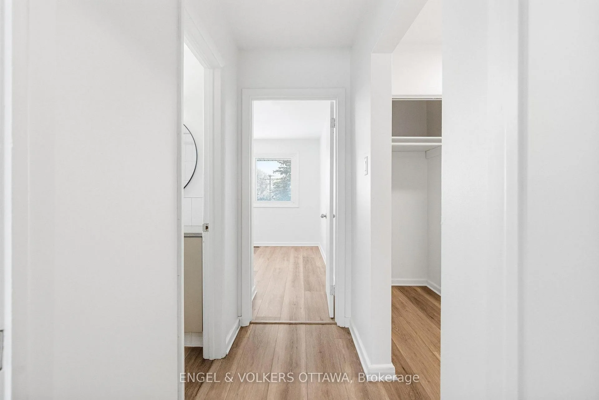 Photo 16 of Unit 1, 896 Pinewood Crescent, Ottawa, Queensway Terrace North — HOMEH