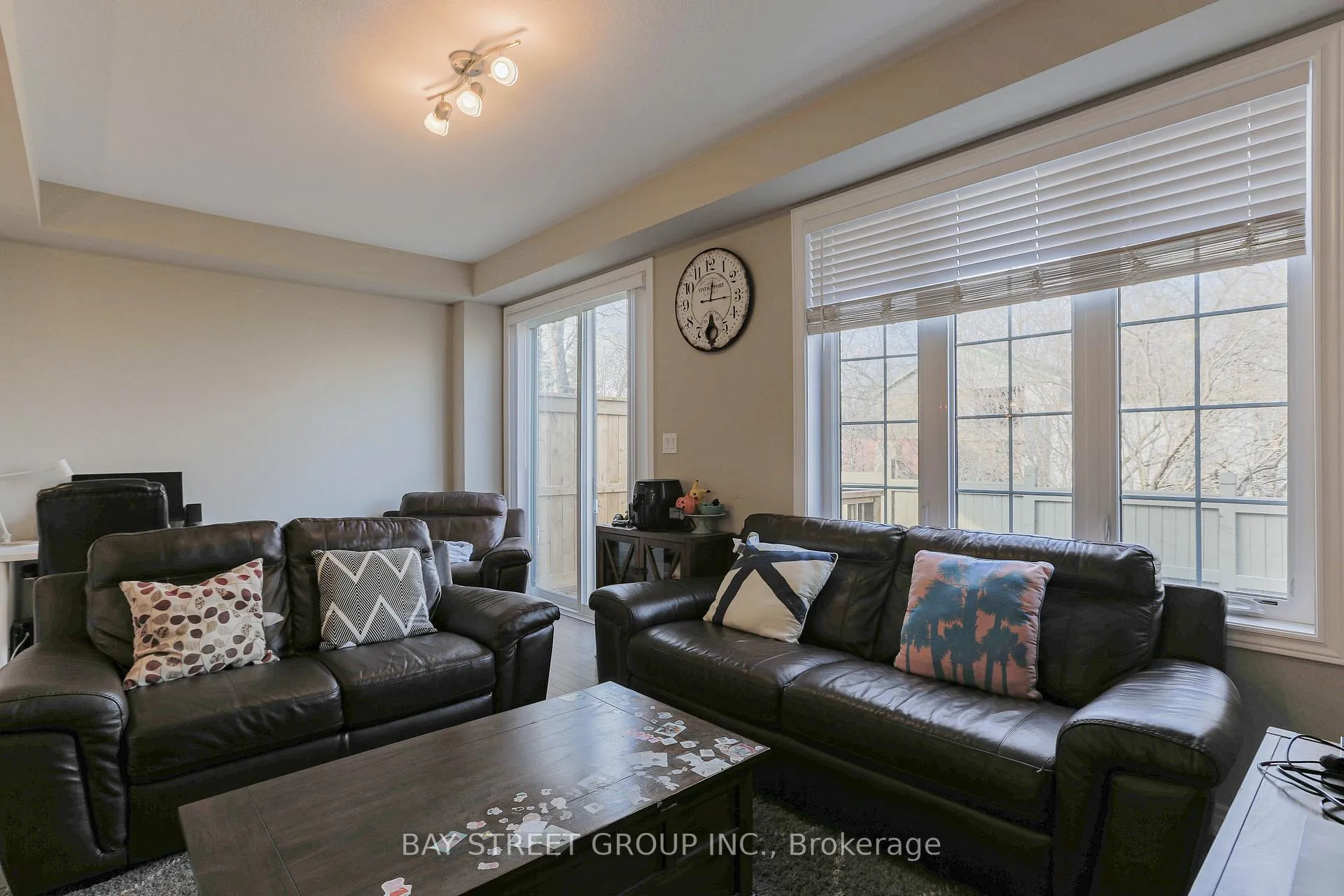 Photo 14 of 3353 Mockingbird Common Drive, Oakville, Joshua Meadows — HOMEH