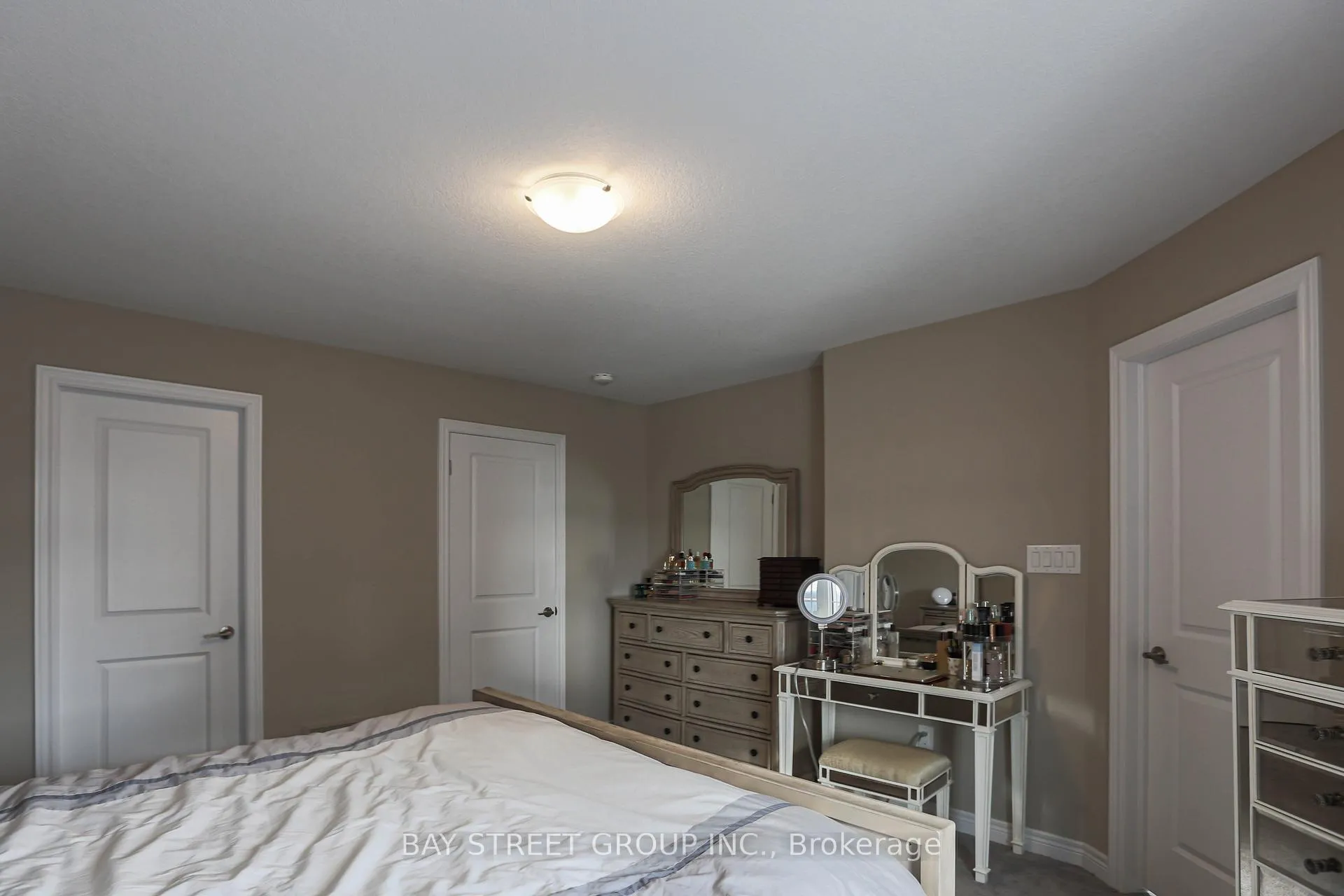 Photo 18 of 3353 Mockingbird Common Drive, Oakville, Joshua Meadows — HOMEH