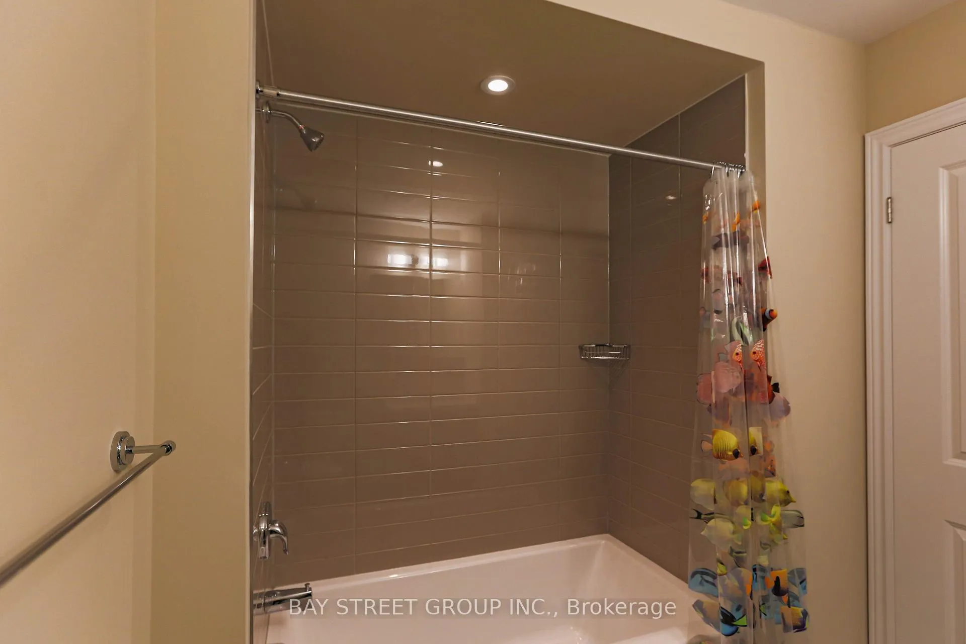 Photo 27 of 3353 Mockingbird Common Drive, Oakville, Joshua Meadows — HOMEH
