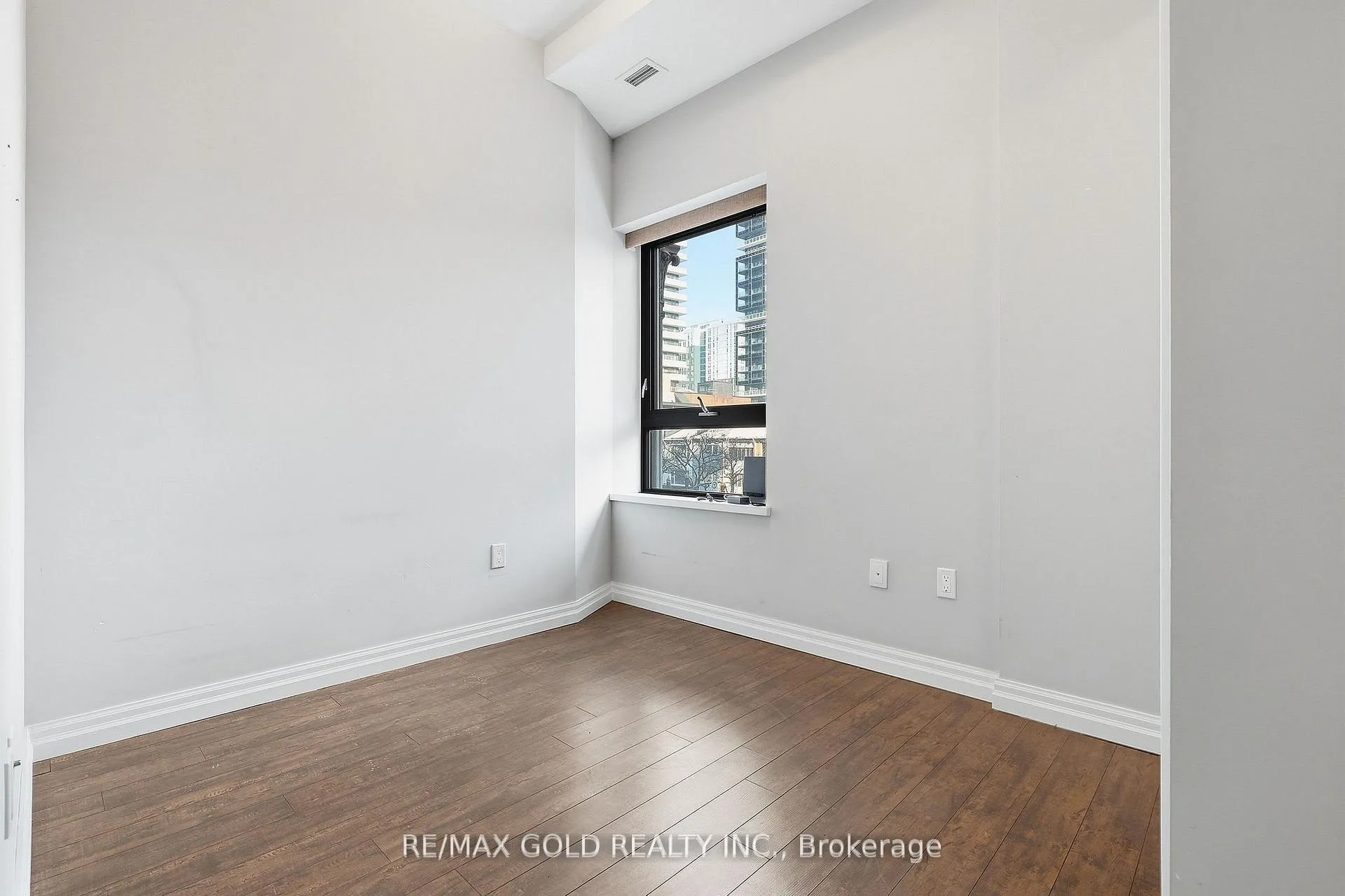 Photo 15 of Unit 305, 112 King Street E, Hamilton, Beasley — HOMEH