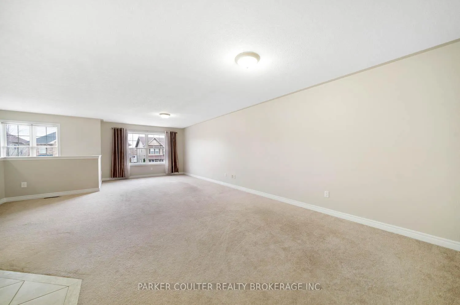 Photo 8 of 66 Pearl Drive, Orillia — HOMEH