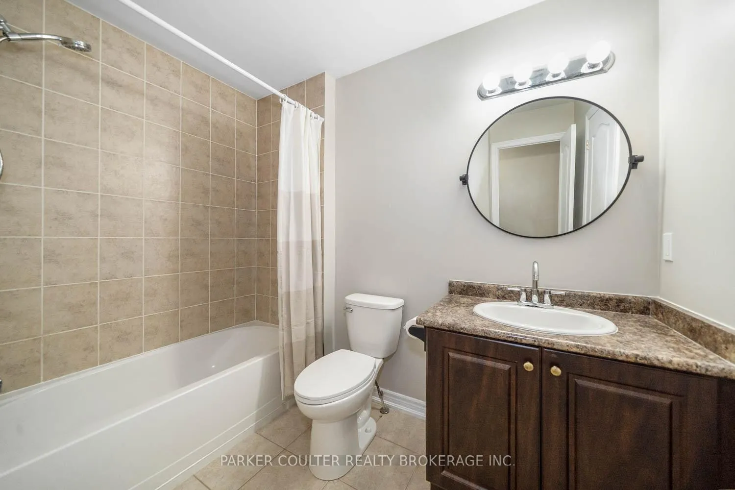 Photo 15 of 66 Pearl Drive, Orillia — HOMEH