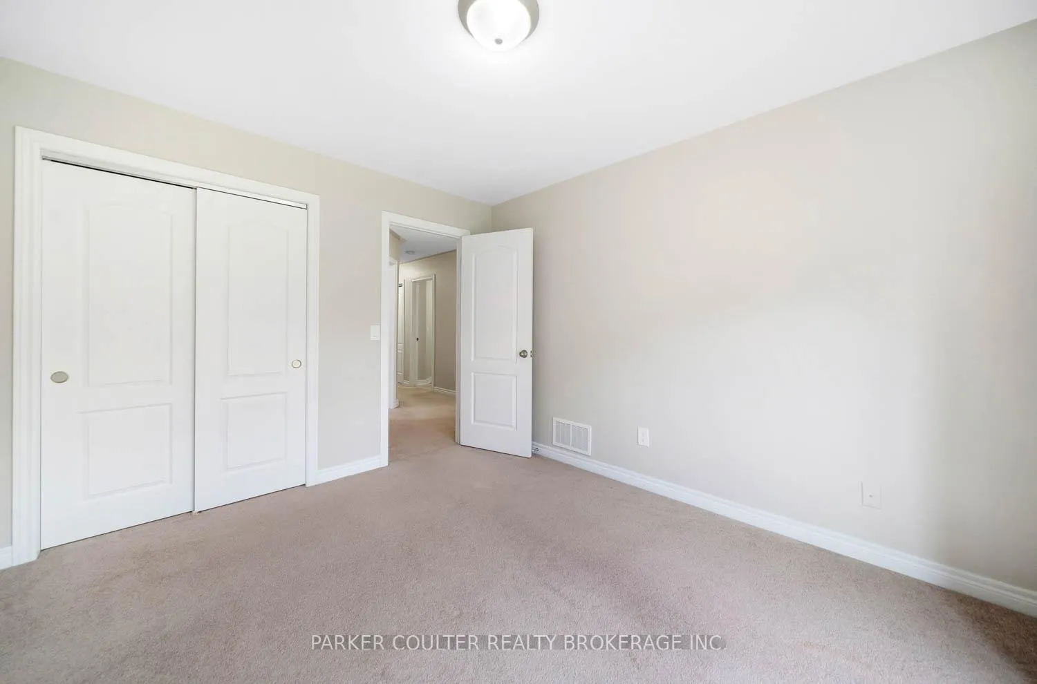 Photo 23 of 66 Pearl Drive, Orillia — HOMEH
