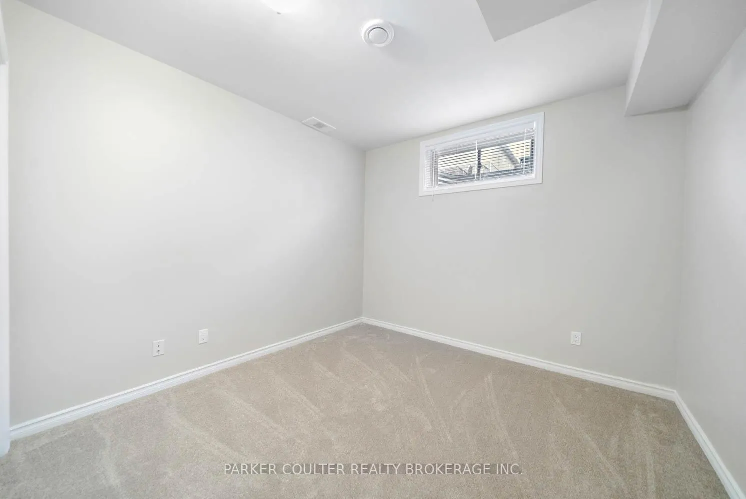 Photo 30 of 66 Pearl Drive, Orillia — HOMEH