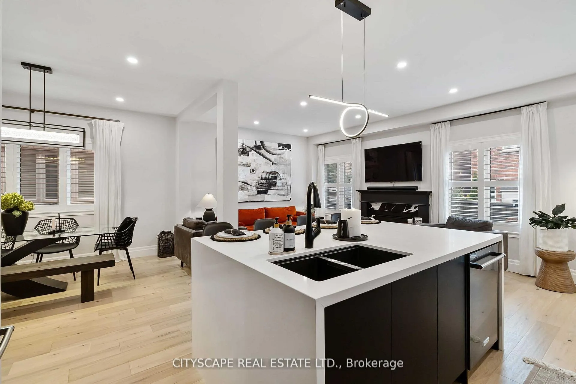 Photo 10 of 4269 Vivaldi Road, Burlington, Alton — HOMEH