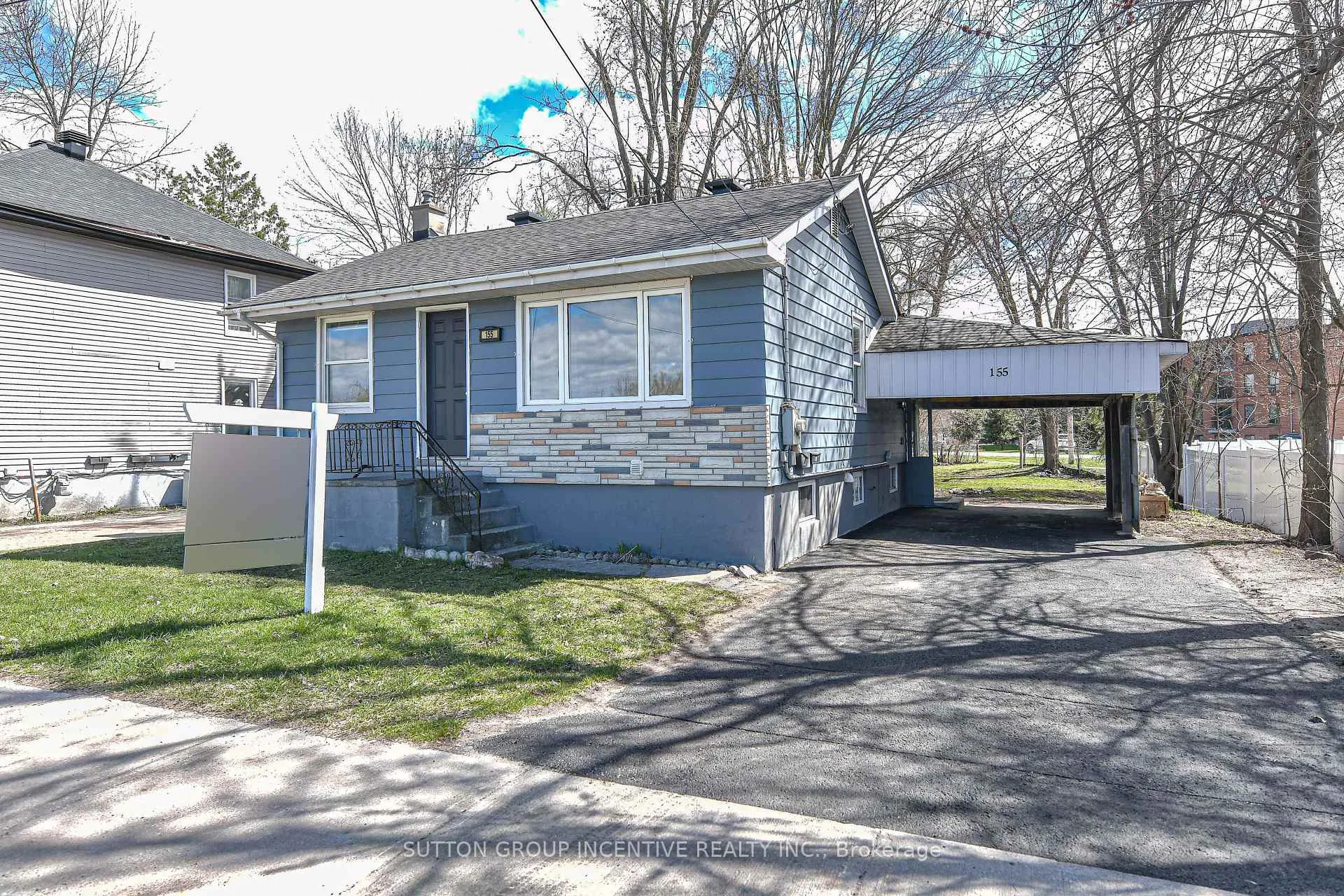 Photo 1 of 155 Atherley Road, Orillia — HOMEH