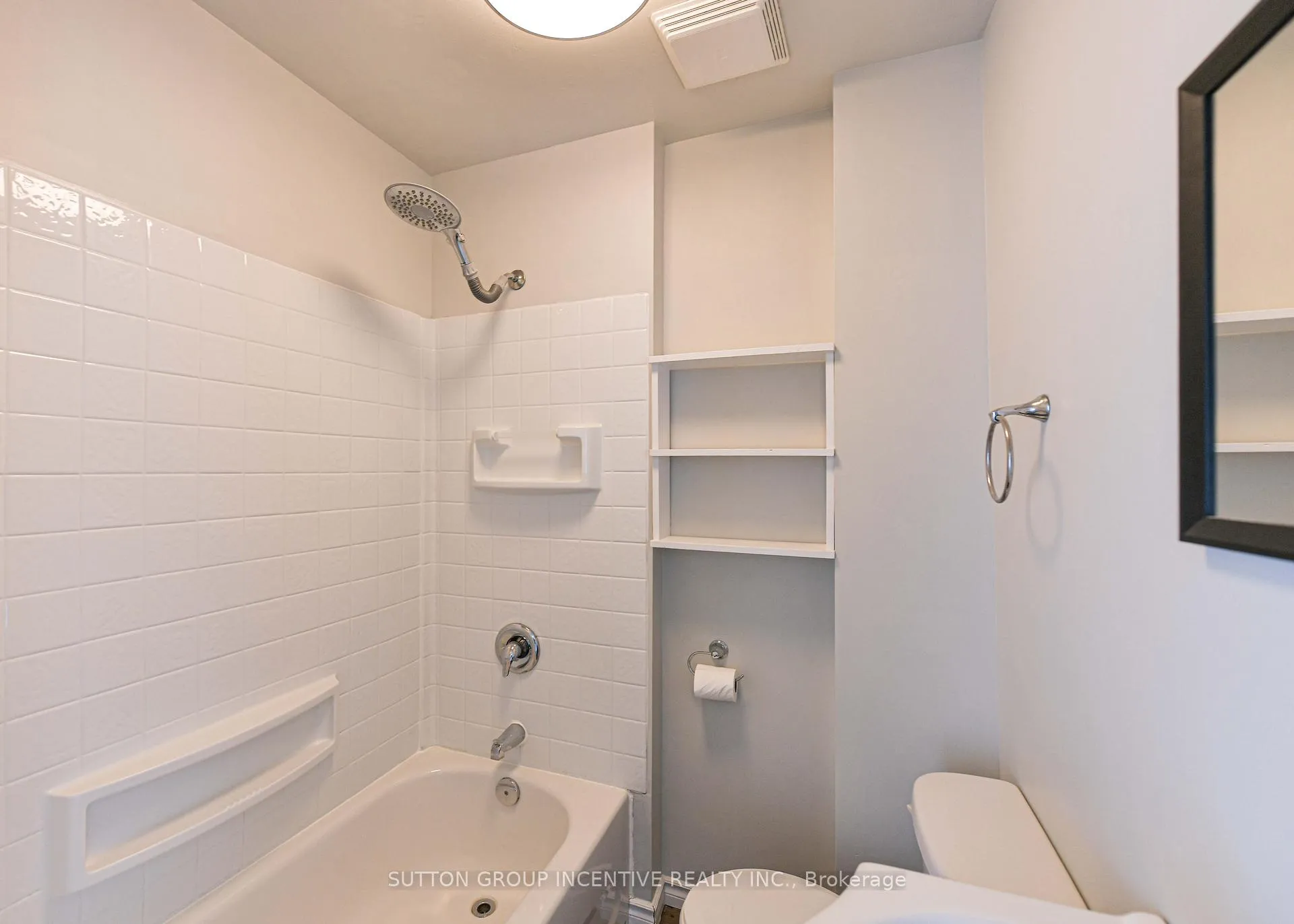 Photo 18 of 155 Atherley Road, Orillia — HOMEH