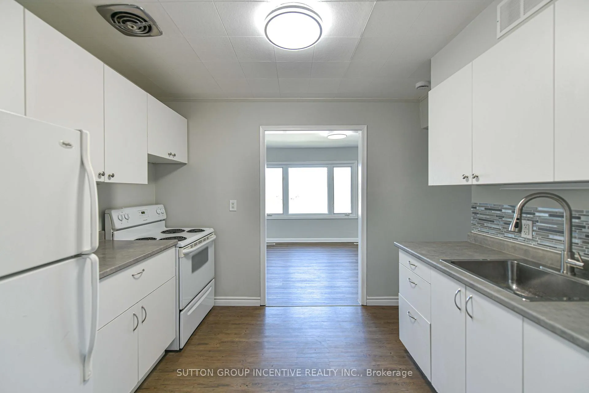 Photo 24 of 155 Atherley Road, Orillia — HOMEH