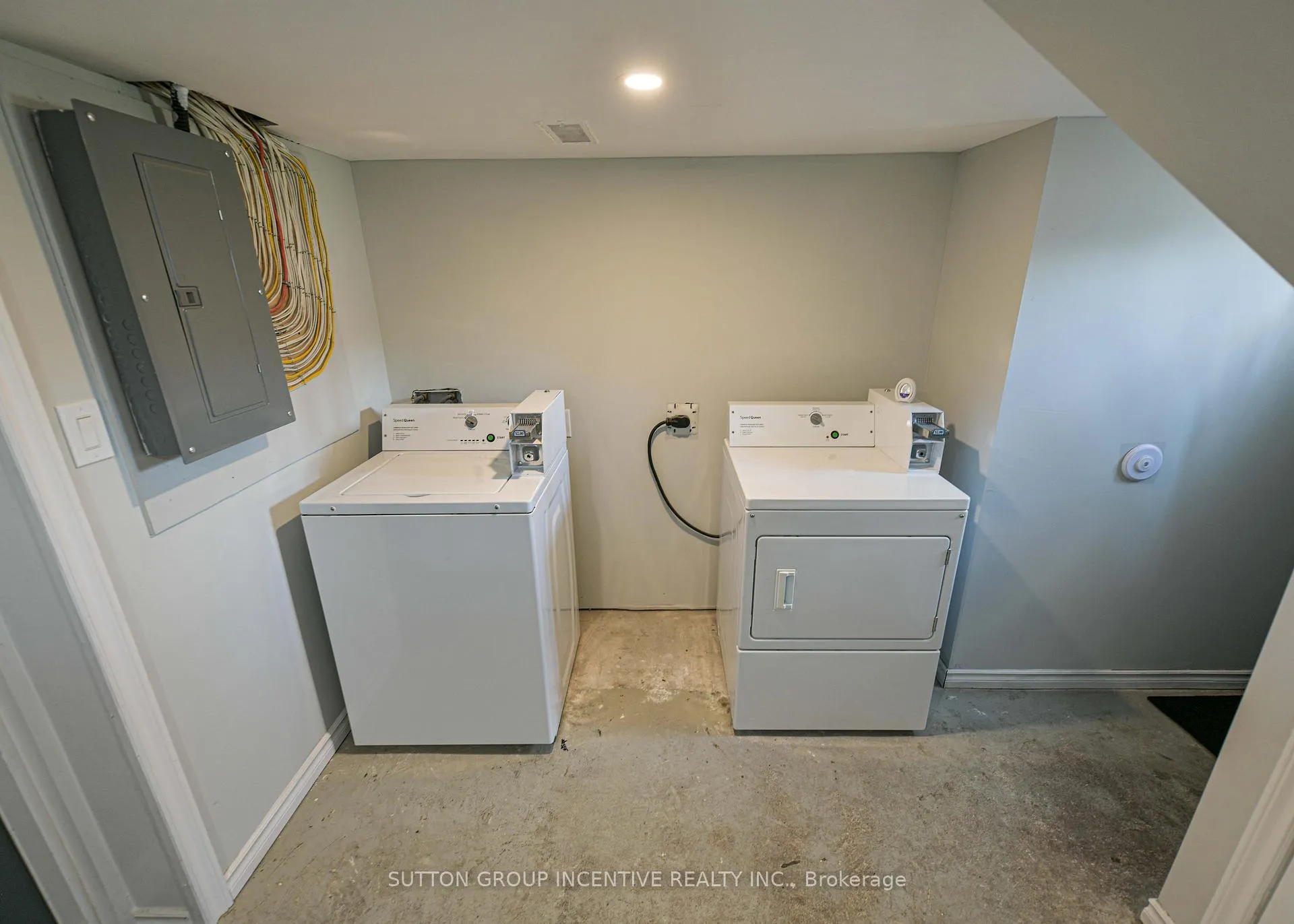 Photo 29 of 155 Atherley Road, Orillia — HOMEH