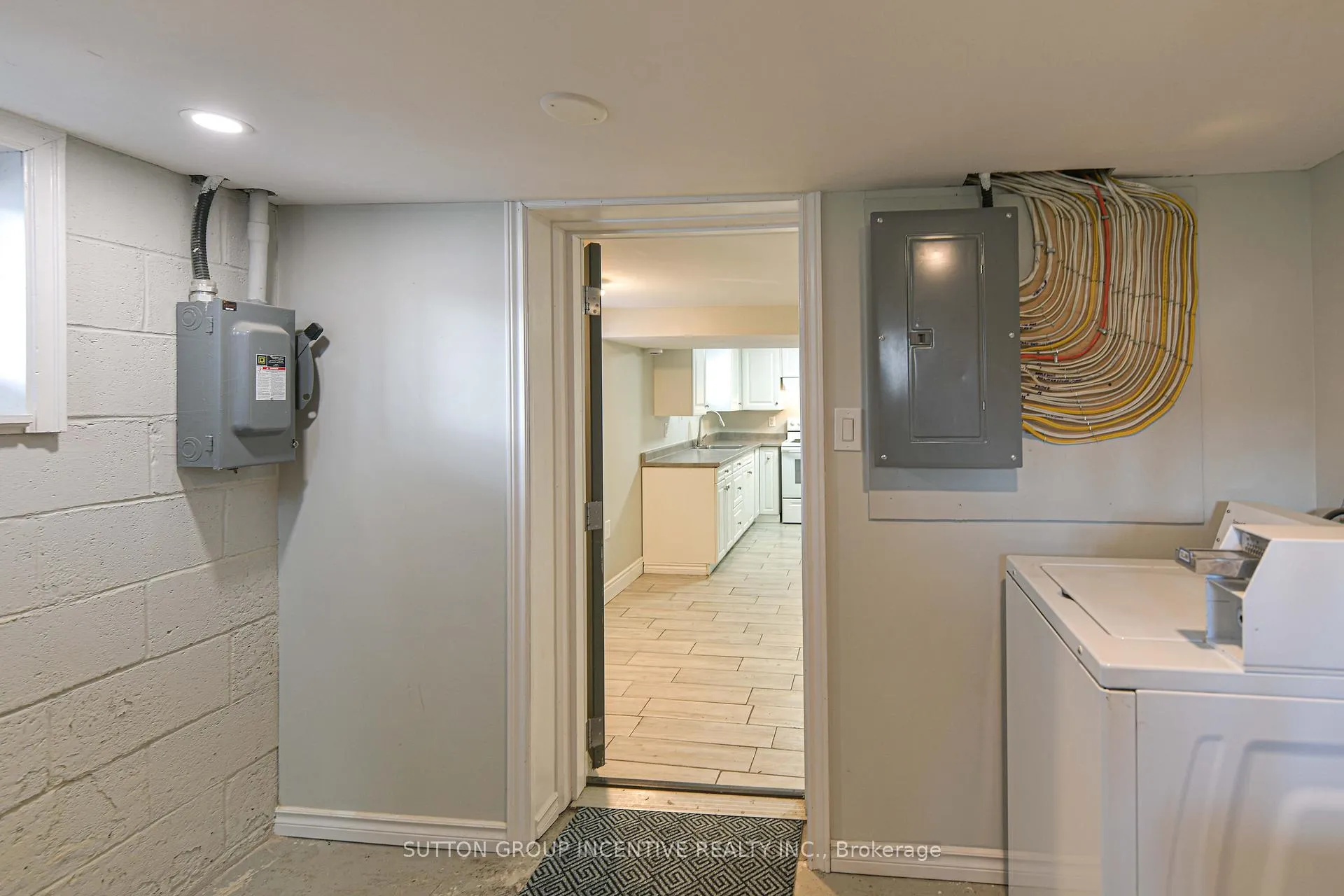 Photo 30 of 155 Atherley Road, Orillia — HOMEH