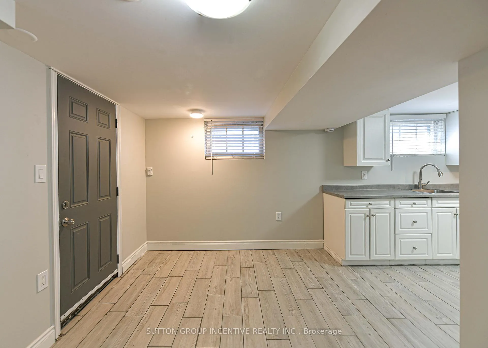 Photo 32 of 155 Atherley Road, Orillia — HOMEH