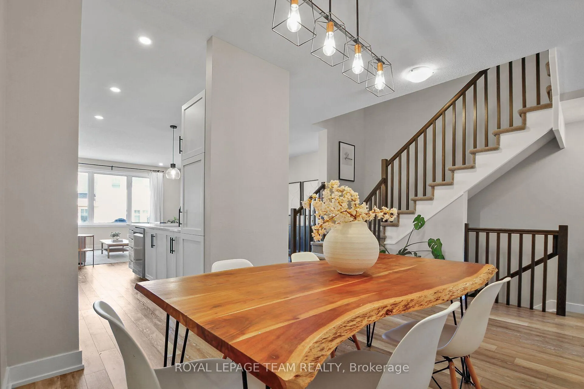 Photo 9 of 506 Edenwylde Drive, Ottawa, Remainder of Stittsville & Area — HOMEH